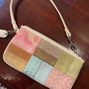 Coach vintage wristlet